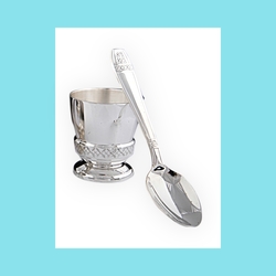 Coquetier "Grand Prix" et...