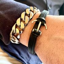 Bracelets en acier et cuir à porter seuls ou en combinaison avec d'autres, choisissez parmi de nombreux styles. 
saintefoy-bijoux.fr

#bracelethomme #bijouxacier #bijouxhomme #wristgame #mensjewelry #mensbracelet #mensstyle #urbanstyle #hommechic